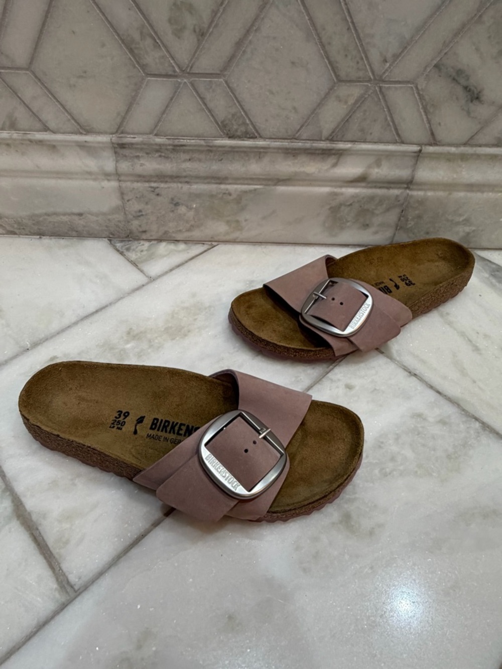 SOLD - Size 39 (women’s 8 / 8.5) Birkenstock Madrid Big Buckle Rose Pink